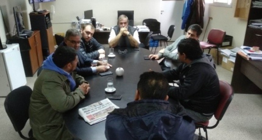 A pesar de la reuni&oacute;n entre Municipio Gremio y Cabur el PARO municipal sigue