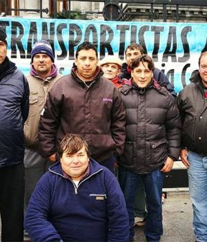 Camioneros autoconvocados en el Congreso: "No podemos bancar los aumentos"   