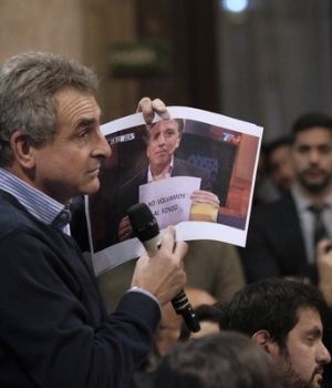 Fuerte cruce entre Dujovne y Rossi por el acuerdo con el FMI