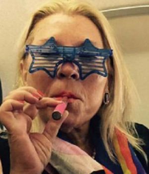 Show de Carri&oacute; en Twitter contra Cambiemos y por la propina