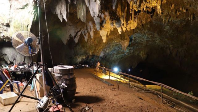 Tailandia busca aprovechar la cueva inundada para fomentar el turismo