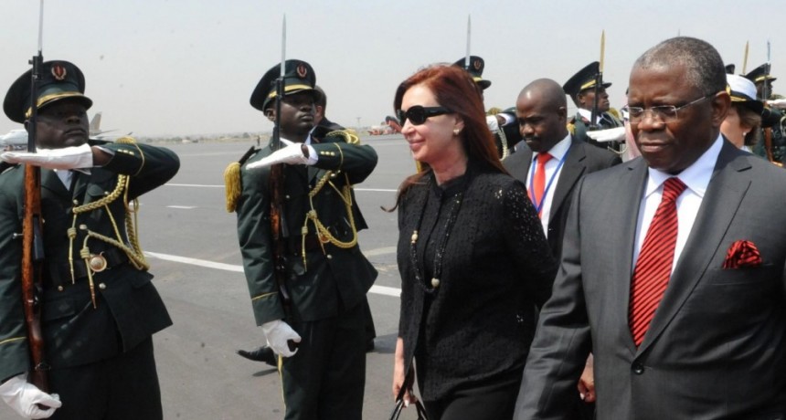 Solicitan la indagatoria de Guillermo Moreno por el financiamiento del viaje a Angola con Cristina Kirchner