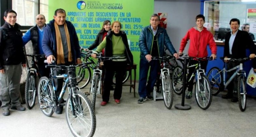 Rentas Municipal entregó las bicicletas a contribuyentes cumplidores