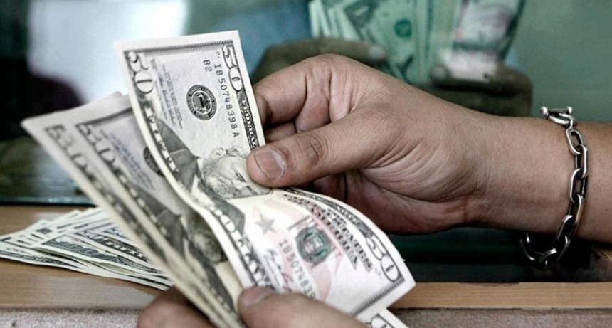 El dólar cayó 10 centavos y cerró a $ 43,50 en el Banco Nación
