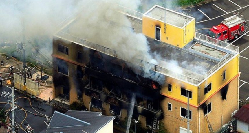 Un hombre provocó un incendio en Japón y fallecieron al menos 24 personas