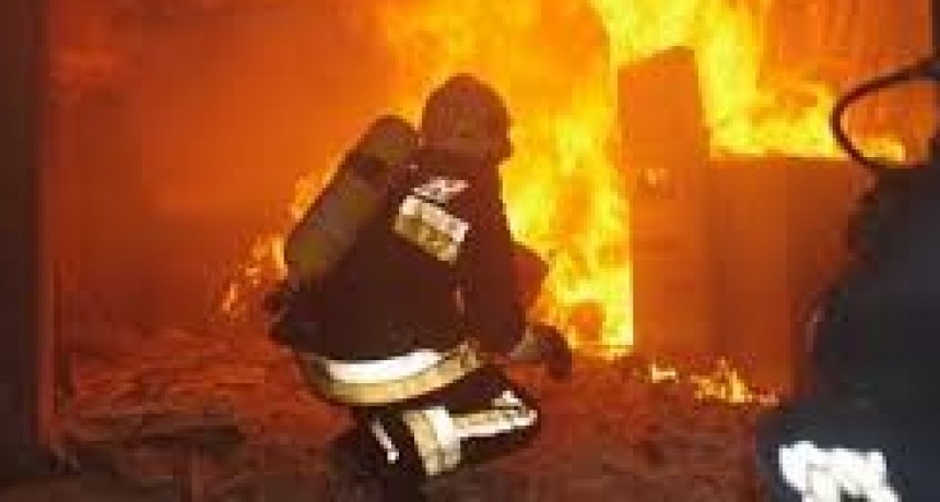 Incendio en una vivienda de Banda de Varela