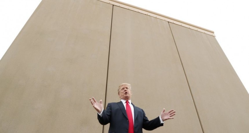 La Corte Suprema de EEUU autorizó a Trump a construir el muro fronterizo
