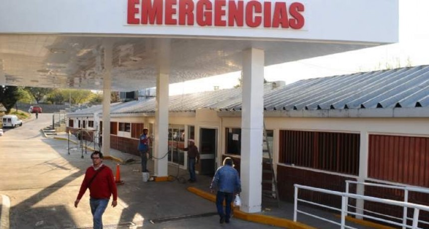 Tres personas heridas tras un vuelco en la cuesta de Los Ángeles