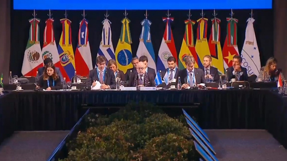 Cancilleres hicieron eje en el acuerdo con Unión Europea y evitaron una postura política