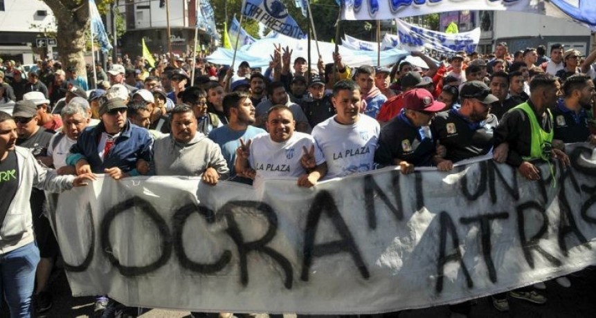 Dos facciones de la UOCRA se enfrentaron a los tiros durante una olla popular: hay 3 heridos