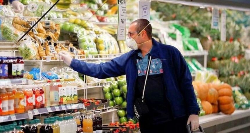 Los impuestos al consumo se llevan casi un cuarto de sueldo