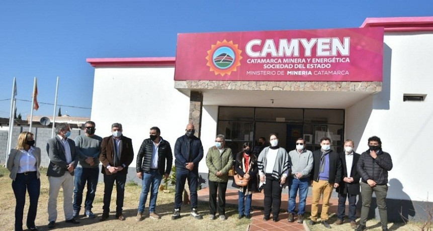 Raúl puso en funciones el nuevo CAPE andalgalense y las oficinas de la empresa CAMYEN