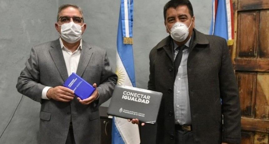 Catamarca recibió de Nación 3337 netbooks para distribuir en las escuelas
