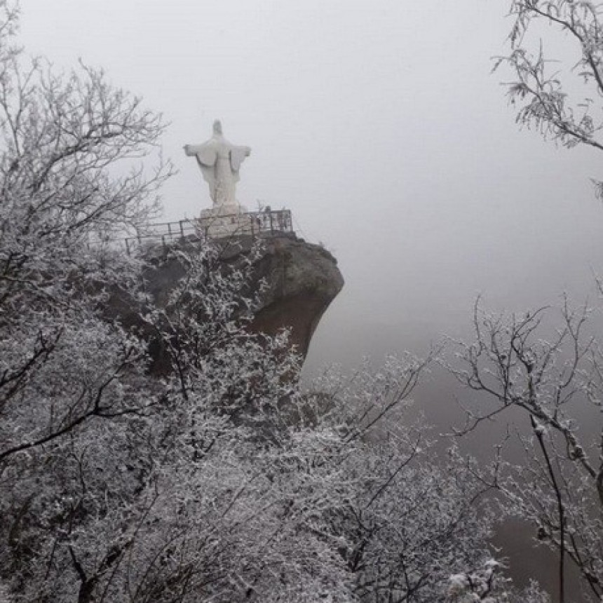 Cayó nieve en varias localidades de la provincia