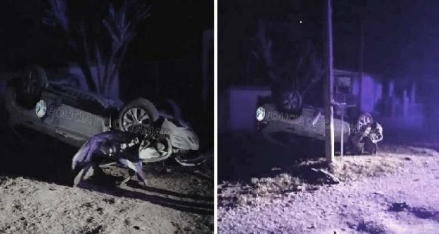 Impresionante vuelco en Valle Viejo: chocaron contra un poste de luz y fueron hospitalizados