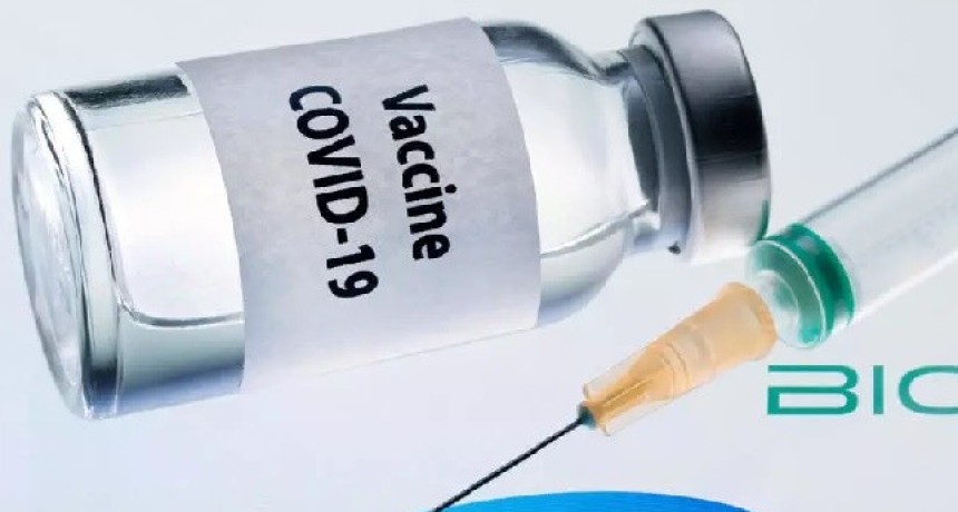 Pfizer y BioNTech anuncian que pedirán autorización para tercera dosis de la vacuna