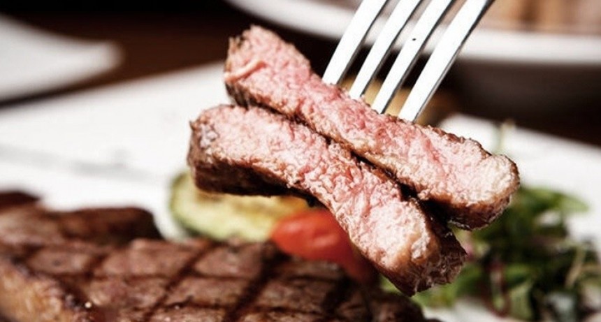 Carnes, lácteos y chocolate: cómo comerlos sin que sea riesgoso para el corazón