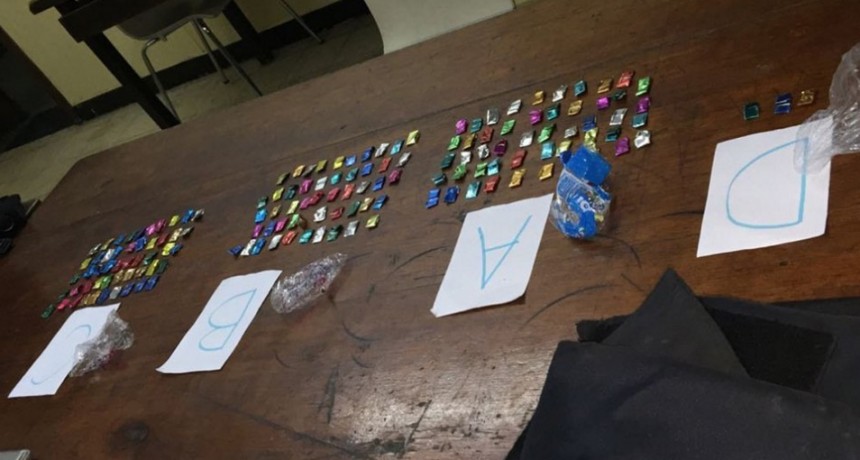 Hallan droga oculta en un chaleco antibalas