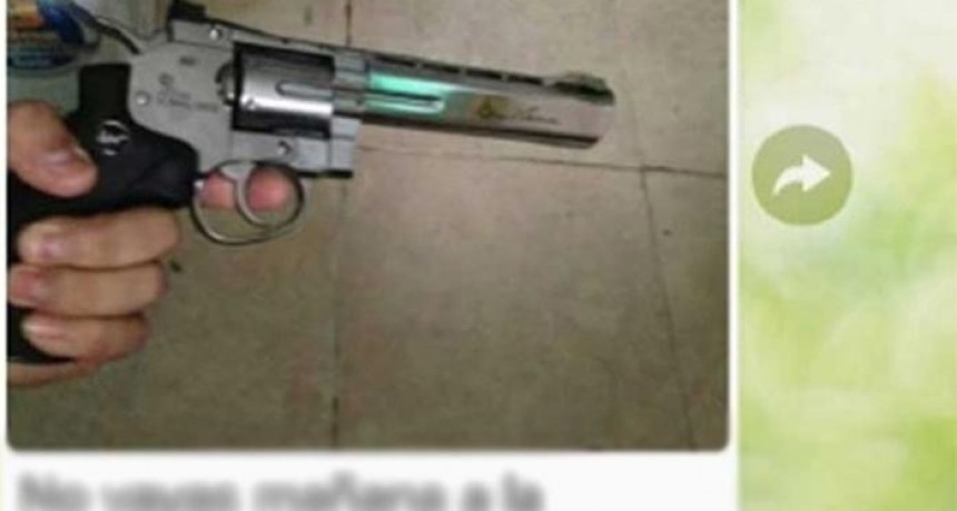 Envi&oacute; la foto de un arma a sus compa&ntilde;eros y advirti&oacute;: &iquest;Est&aacute;n listos para ma&ntilde;ana?