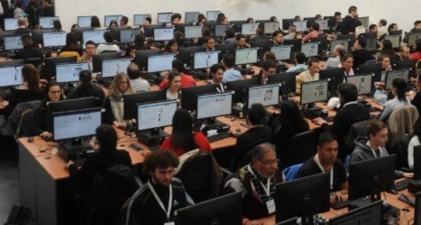 El Gobierno entregó el software que se usará en el escrutinio de las PASO