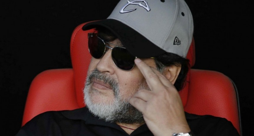 Maradona hace campaña contra Macri y  llamó a NO votarlo