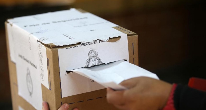 Primeras mesas escrutadas: Amplia diferencia en la categoría Gobernador