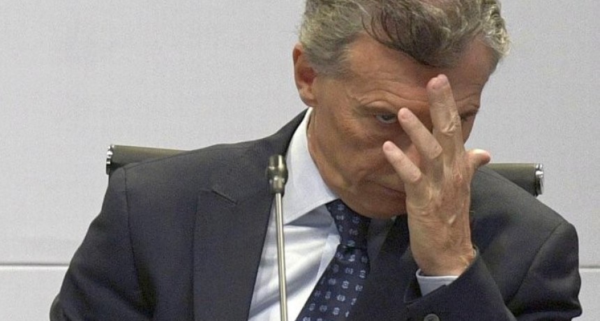 El arco político pide diálogo entre el Gobierno y la oposición para frenar el derrumbe económico