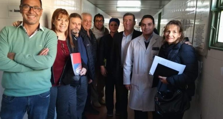 Profesionales del Italiano visitaron el Hospital de Niños