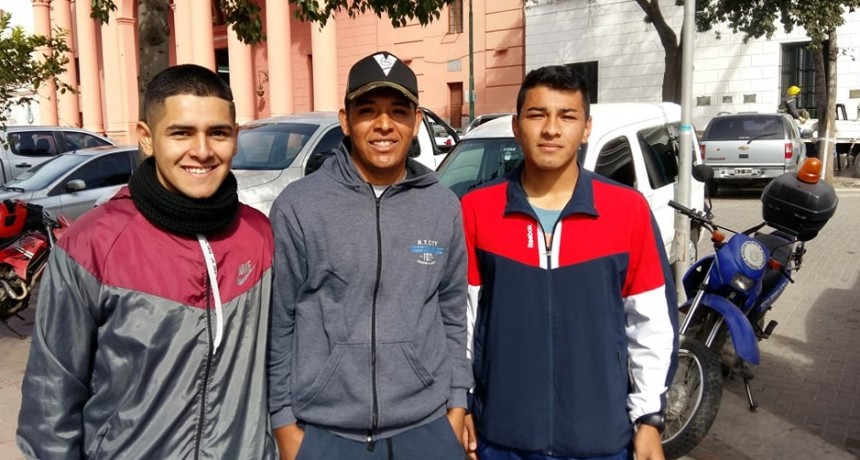 Estudiantes de Educación Física lanzaron campaña solidaria para los niños de Carachi - Belén