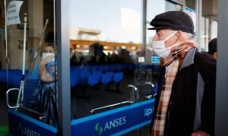 Las jubilaciones y pensiones más bajas sólo aumentarán un 7,5%