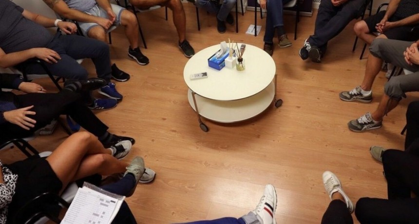 Sedronar lanzó un incentivo de $8.500 por mes para jóvenes en recuperación de adicciones