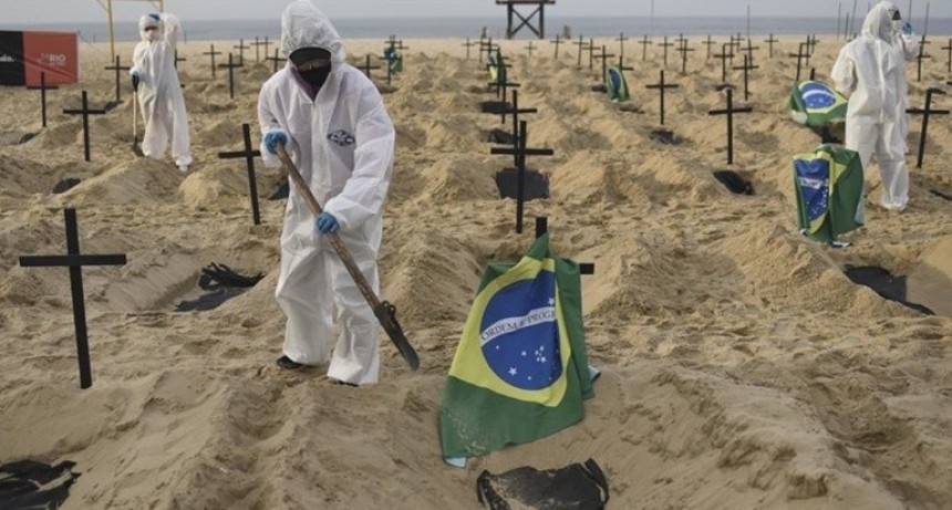 Brasil superó las 100 mil muertes y los tres millones de casos por COVID-19