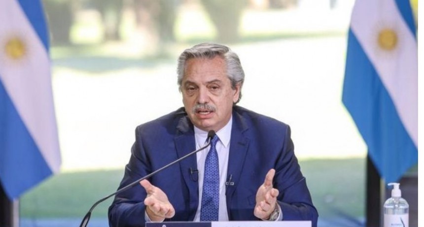  Fernández: “Todos los gobernadores atribuyeron el aumento de los casos a las reuniones sociales”