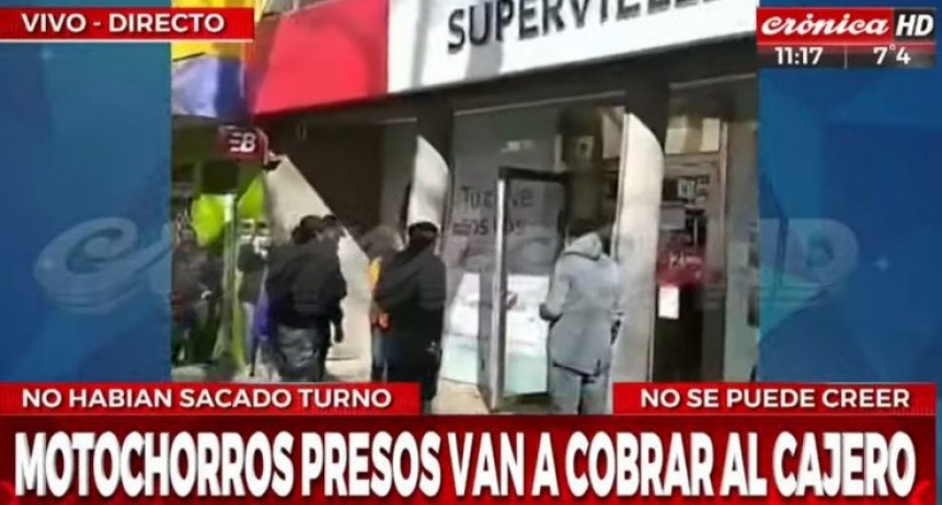Video | Dejaron salir de la cárcel a “motochorro” para ir a cobrar el IFE al banco