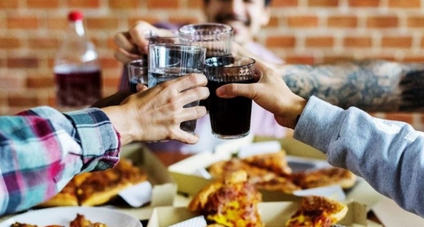 Las reuniones sociales continúan prohibidas en la provincia