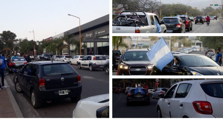 Caravana 25A: En rechazo a las reformas que impulsa el Gobierno Provincial