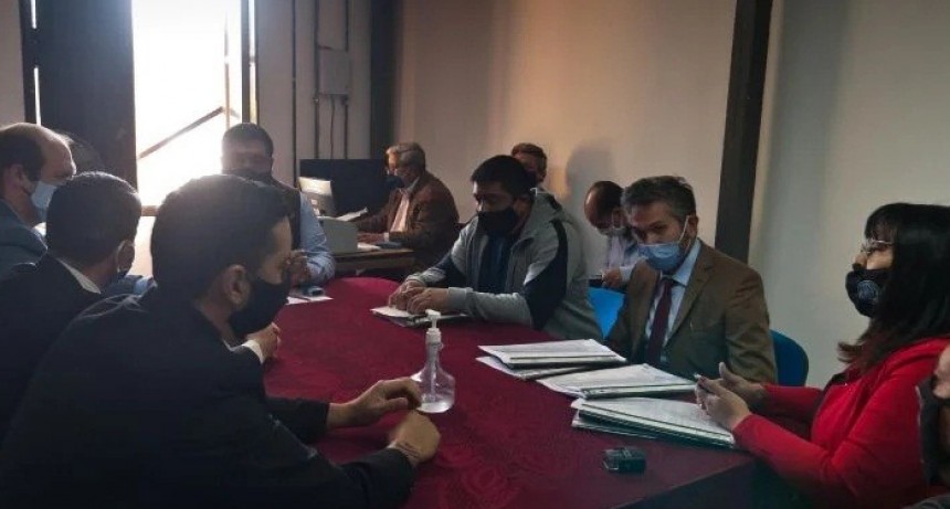 Primera audiencia conciliatoria entre el SOEM y la municipalidad de la Capital