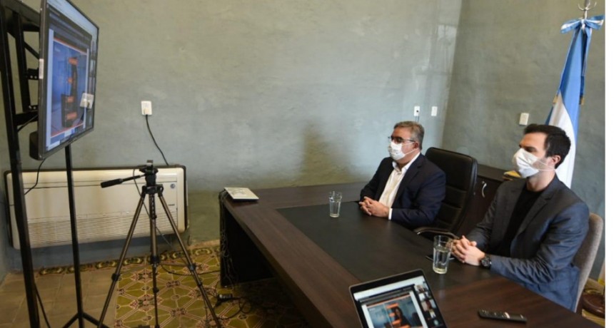 Jalil dialogó con empresa de software para generar trabajo