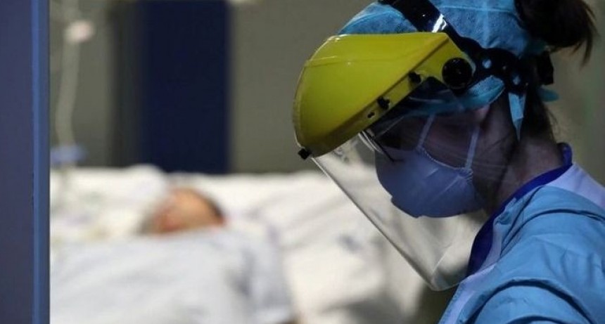 Nuevo récord: 10.104 nuevos casos y 211 muertes en Argentina