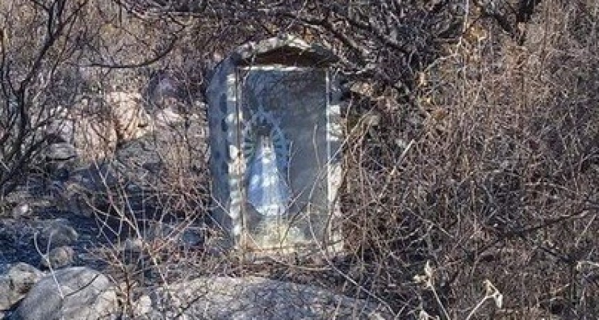En un incendio forestal las llamas no dañaron la imagen de la Virgen del Valle