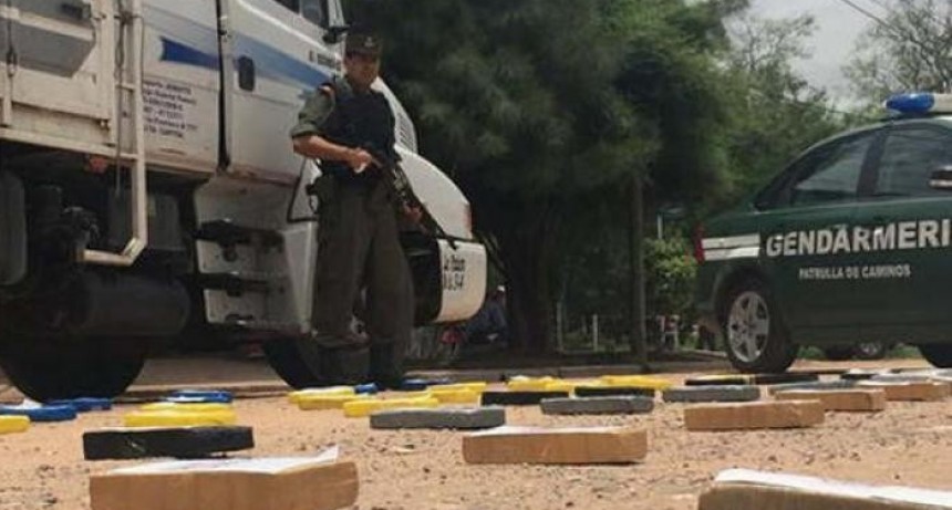 Trasladaban coca&iacute;na en una rueda de Cami&oacute;n