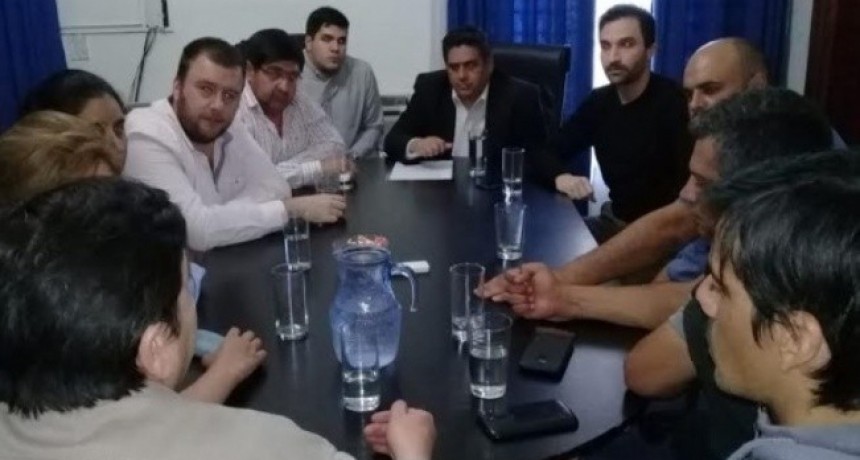 Buscan subsidiar viviendas y Transporte a los trabajadores despedidos de Calzados Catamarca