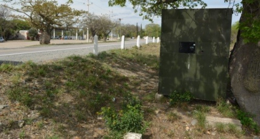Radar camuflado en Chumbicha contin&uacute;a sorprendiendo a Automovilistas