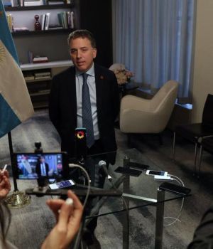 Dujovne: "El acuerdo con el FMI no est&aacute; cerrado"