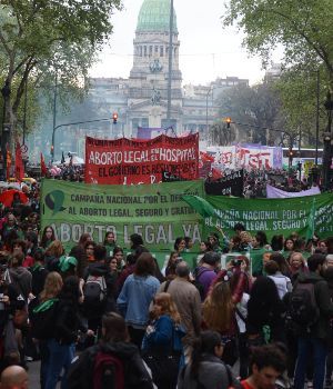 Multitudinaria marcha por el aborto