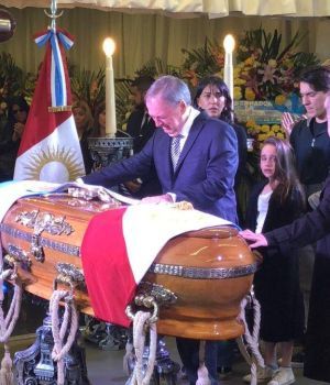 &Uacute;ltimo adi&oacute;s al ex gobernador cordob&eacute;s, De la Sota