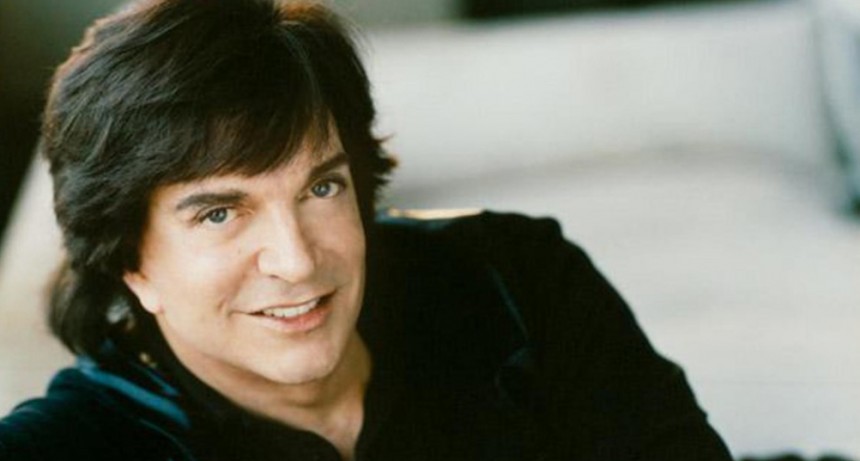 A los 72 años, murió el cantante español Camilo Sesto