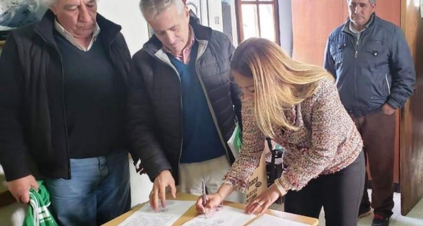 Paulón firmó con ATE  y  trabajadores Municipales recibirán un bono de $2500