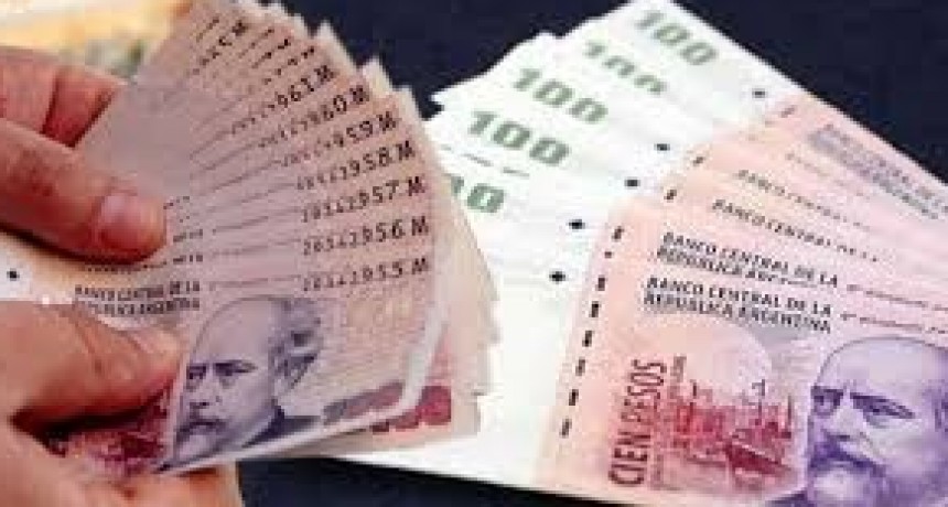 Una docente estafó a sus colegas en 70.000 pesos y fue detenida