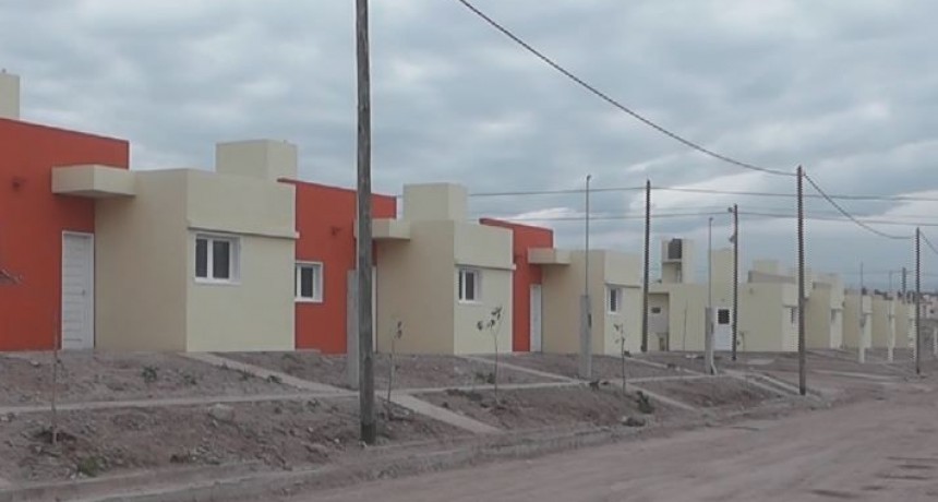 Se suspendió la entrega de viviendas para mañana jueves